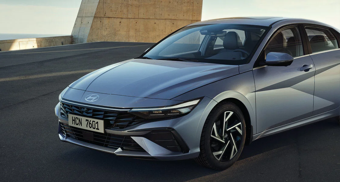 Hyundai ELANTRA 2023
